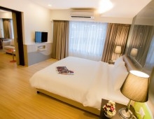 Grand Tower Inn Sathon