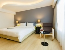 Grand Tower Inn Sathon