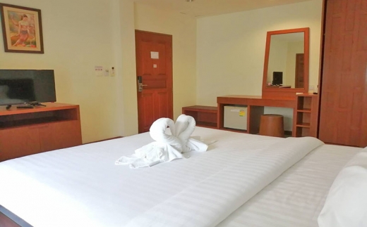 Deva Suites Patong Hotel