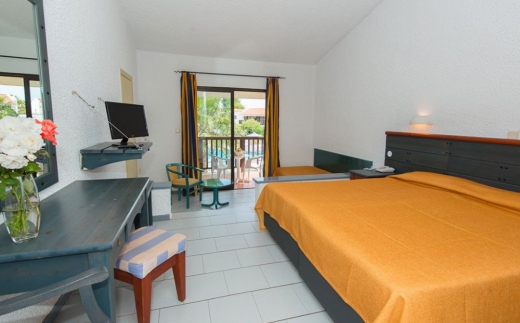 Golden Coast Hotel & Bungalows