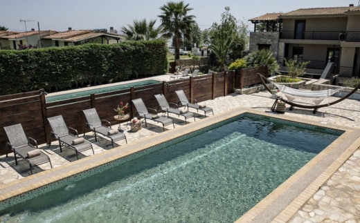 Nefeli Villas And Suites