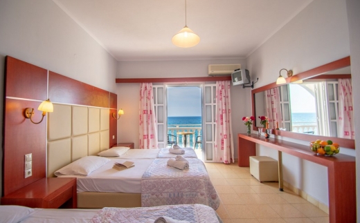 Agoulos Beach Hotel