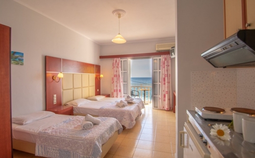 Agoulos Beach Hotel