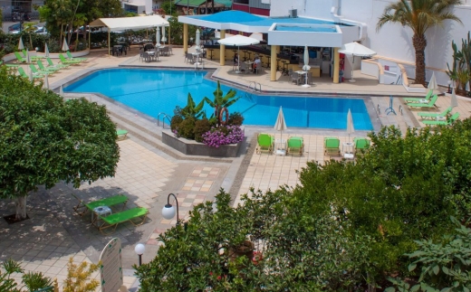 Malia Holidays Hotel