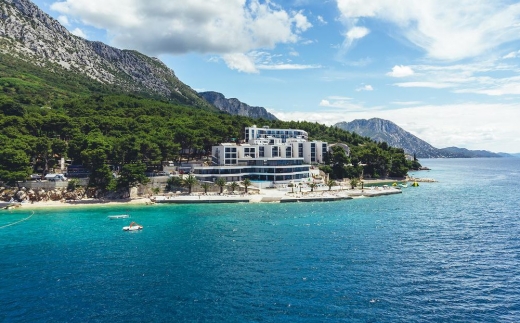 Morenia Beach Resort