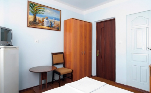 Lazur Guest House Частная Гостиница