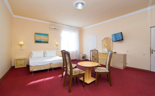 Lazur Guest House Частная Гостиница