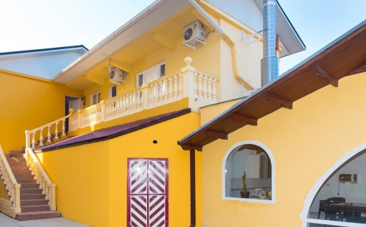 Lazur Guest House Частная Гостиница