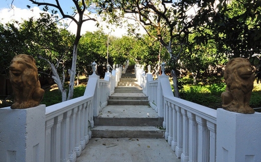 White Hotel Отель
