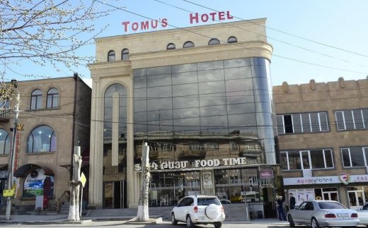 Tomus Hotel