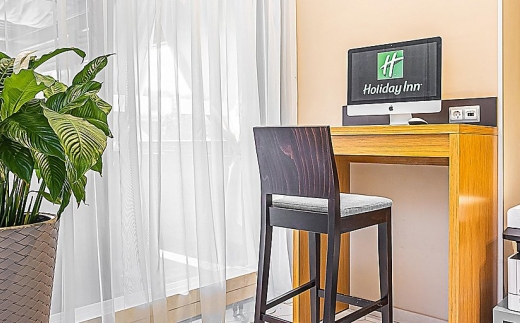 Holiday Inn