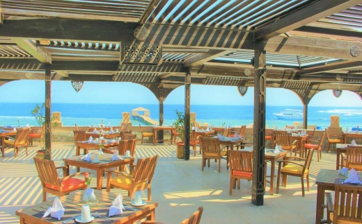 Rohanou Beach Resort