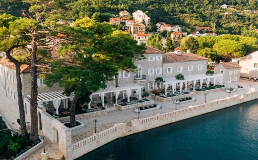 Lazure Hotel & Marina (Historical Building)