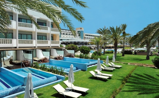 Constantinou Bros Athena Beach Hotel