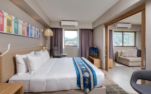 Oakwood Hotel Journeyhub Phuket