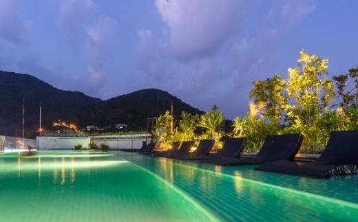 Oakwood Hotel Journeyhub Phuket