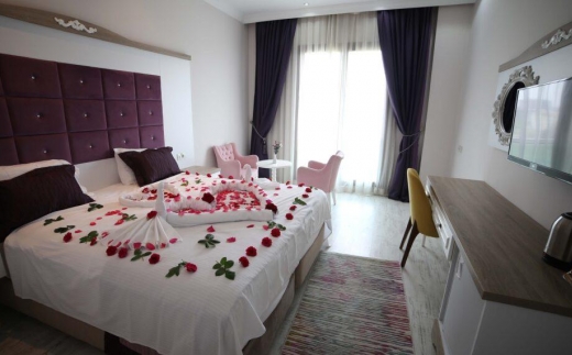 Sozturk Afyon Otel