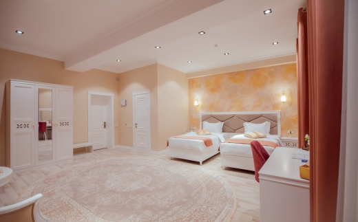 Silk Road Empire Hotel