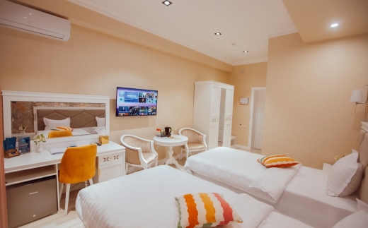 Silk Road Empire Hotel