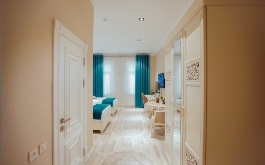 Silk Road Empire Hotel