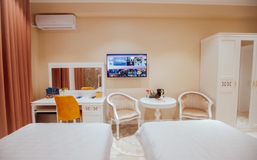 Silk Road Empire Hotel