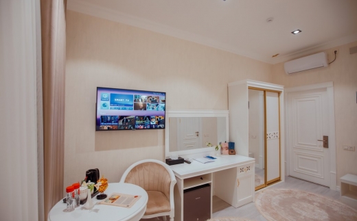 Silk Road Empire Hotel