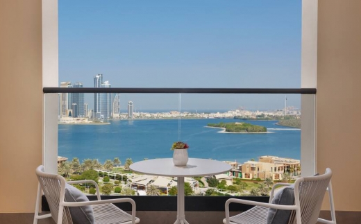 Doubletree By Hilton Sharjah Waterfront Hotel & Residences