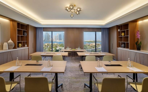 Doubletree By Hilton Sharjah Waterfront Hotel & Residences