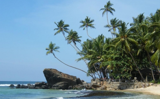 Sri Gemunu Beach Resort