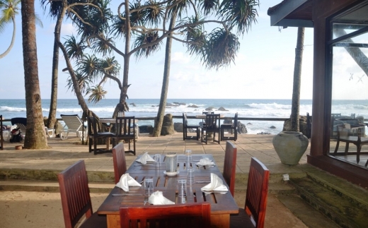 Sri Gemunu Beach Resort