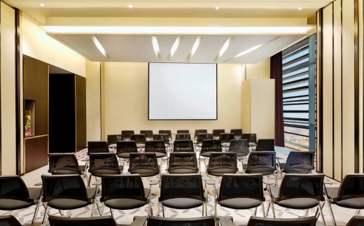 Alrayyan Hotel Doha, Curio Collection By Hilton
