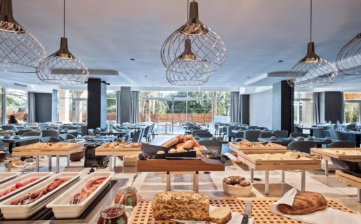 Ami Hotel