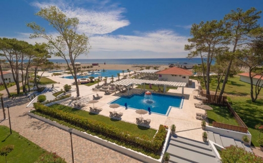 Azul Beach Resort