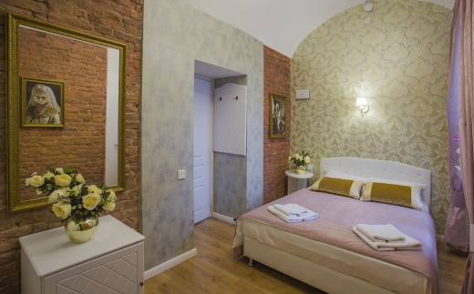 Catherine Art Hotel