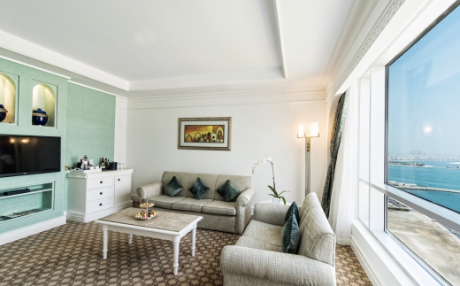 Al Habtoor Grand Resort, Autograph Collection