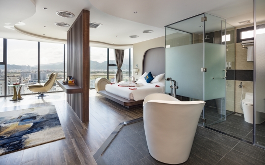 Amber Hotel Nha Trang