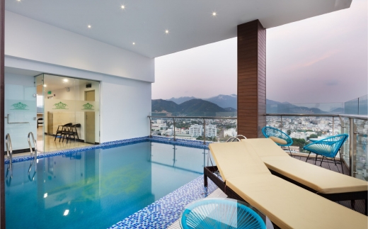 Crown Hotel Nha Trang